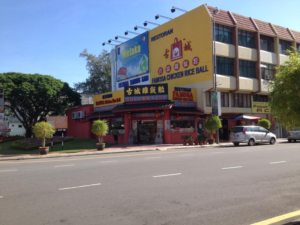Famosa Homestay Malacca Екстериор снимка